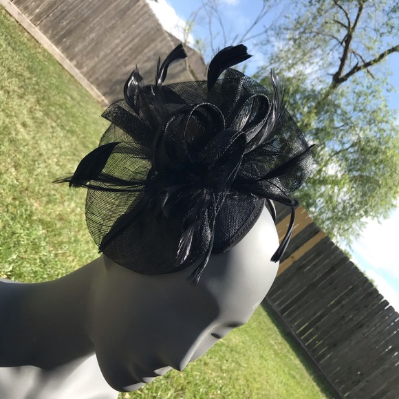 Hat Black Fascinator - Picture 2 of 6